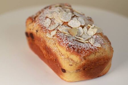 Бриошь с апельсином и шоколадом 