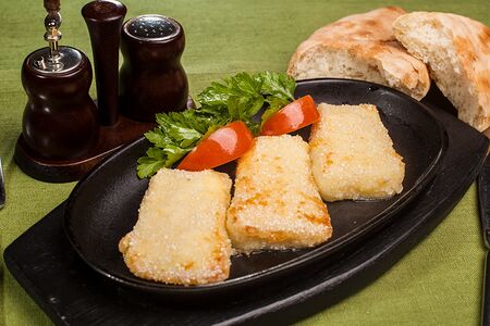 Сулугуни жареный