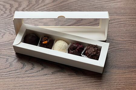 Набор конфет ручной работы 