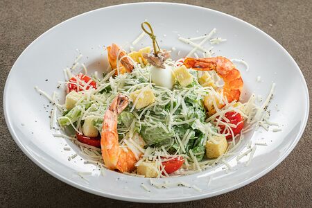 Фирменный Цезарь с тигровыми креветками