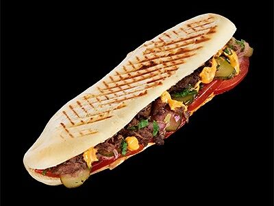 Шаурма в багете из говядины