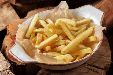 Картофель фри с пармезаном и кетчупом