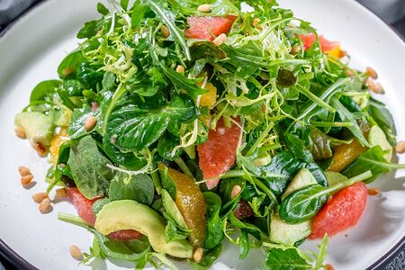 Салат с авокадо