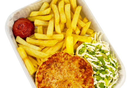 Фри с фирменной котлетой