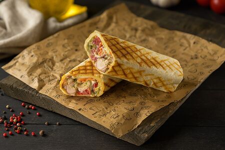 Шаурма фирменная из сочного свиного шашлыка