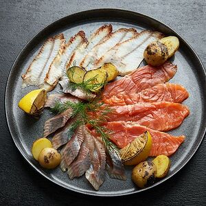 Ассорти рыбных деликатесов