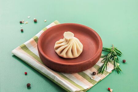 Хинкали со свининой и говядиной