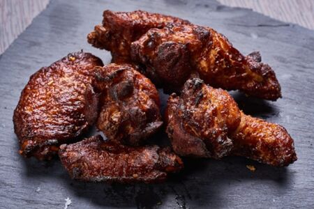 Куриные крылышки в соусе барбекю