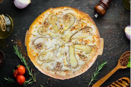 Груша с горгонзолой