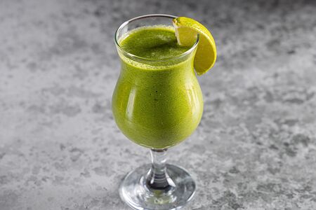 Киви, груша, лайм