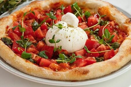 Пицца Фокачча с бурратой