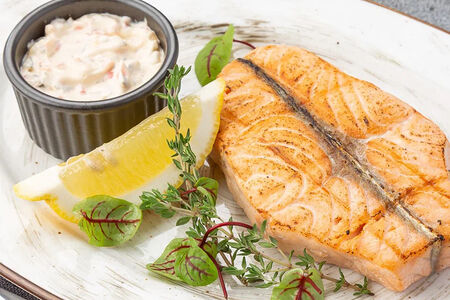 Стейк из филе форели