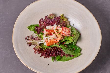 Салат с камчатским крабом и копчёным юдзу