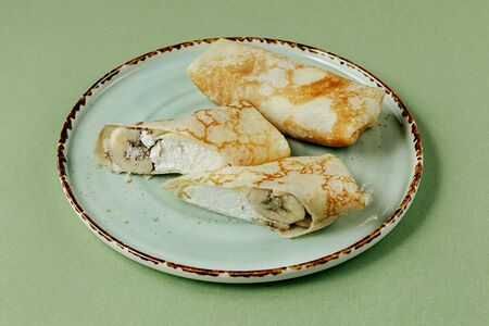 Блинчики с творогом и бананом 