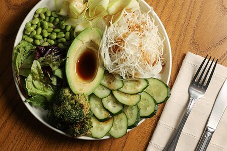 Зеленый салат