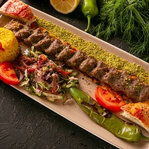 Кебаб с фисташками из говядины