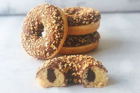 Донат ореховый