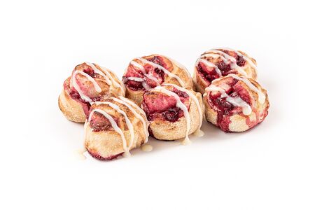 Рулетики с вишней