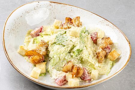 Салат Цезарь с креветками