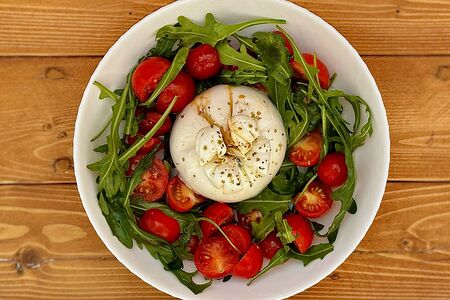 Салат Буррата