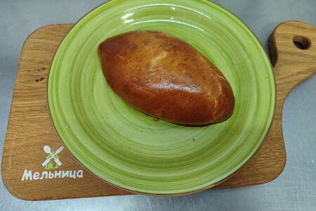 Пирожок с капустой