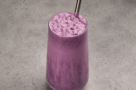 Черничный шейк