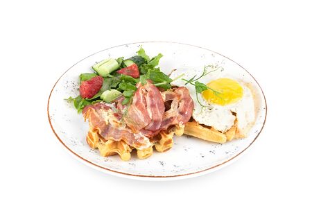 Картофельные вафли с беконом