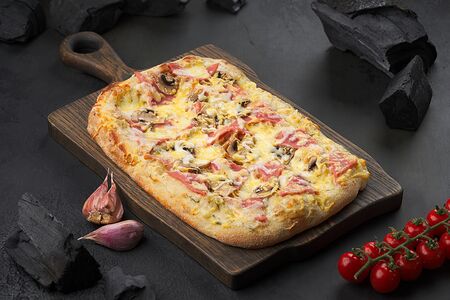 Пицца Ветчинэ