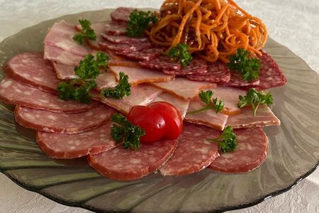 Ассорти мясное