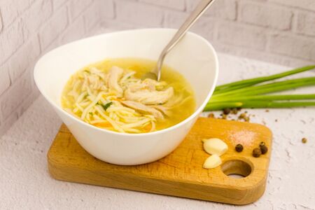 Суп Куриный с домашней лапшой 