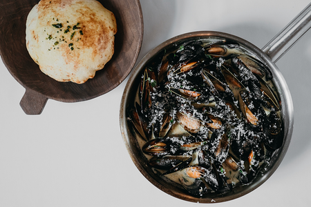 Мидии в сливочном соусе