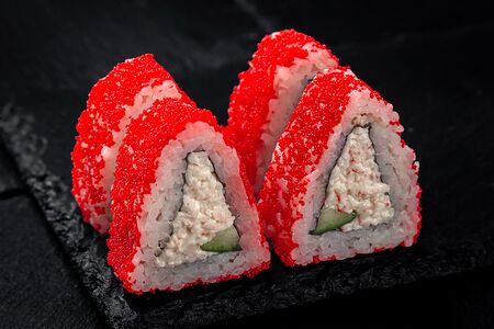 Ролл Калифорния с крабом