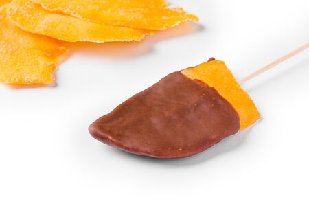 Манго в молочном шоколаде 