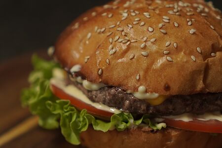 Бургер из мраморной говядины
