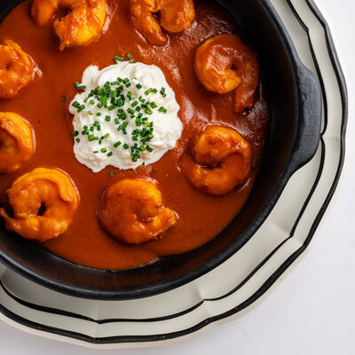 Креветки, красный карри, страчателла