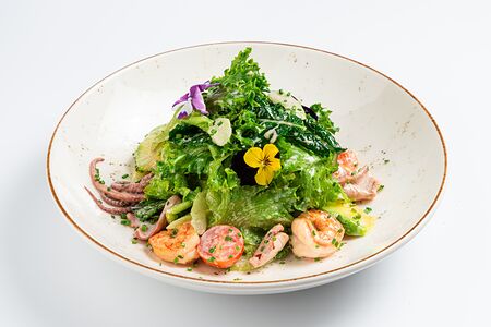 Салат с морепродуктами