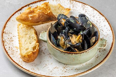 Мидии в сливочно-чесночном соусе New 