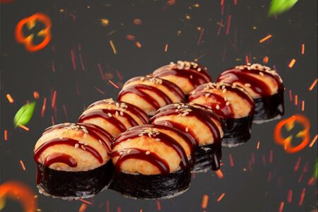 Маки с лососем запеченные