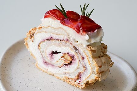 Меренговый рулет