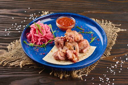 Шашлык из cвинoй шеи