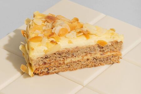 Миндальный пирог из кондитерской Flan