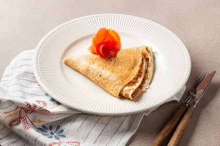 Блин с семгой