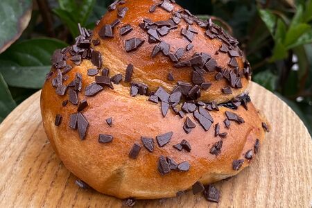 Булка с черникой