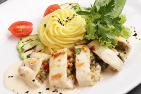 Кальмар фаршированный