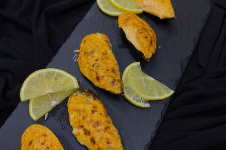 Мидии запеченные