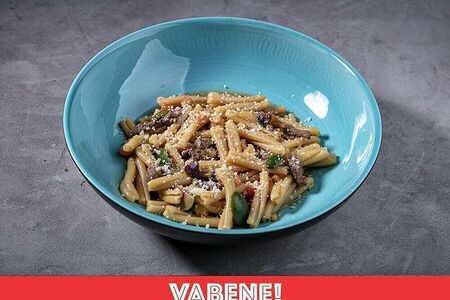 Паста казаречче с говяжьей вырезкой