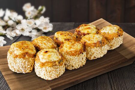 Запеченный ролл с угрем