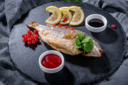 Дорадо на мангале