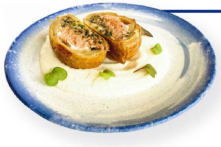 Лосось Веллингтон