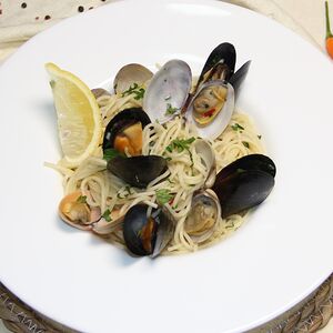 Միդիայով սպագետտի